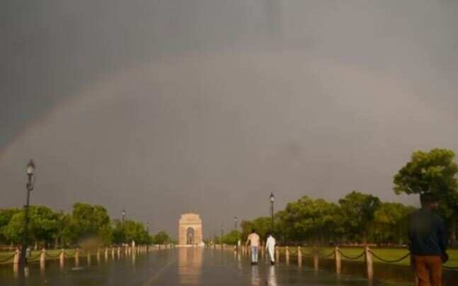 Delhi to receive rainfall within 48 hours; IMD predicts monsoon winds to gather pace next week
