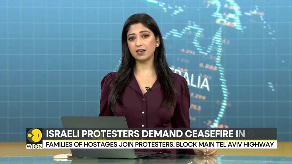 Hundreds of protesters block major highways in Israel