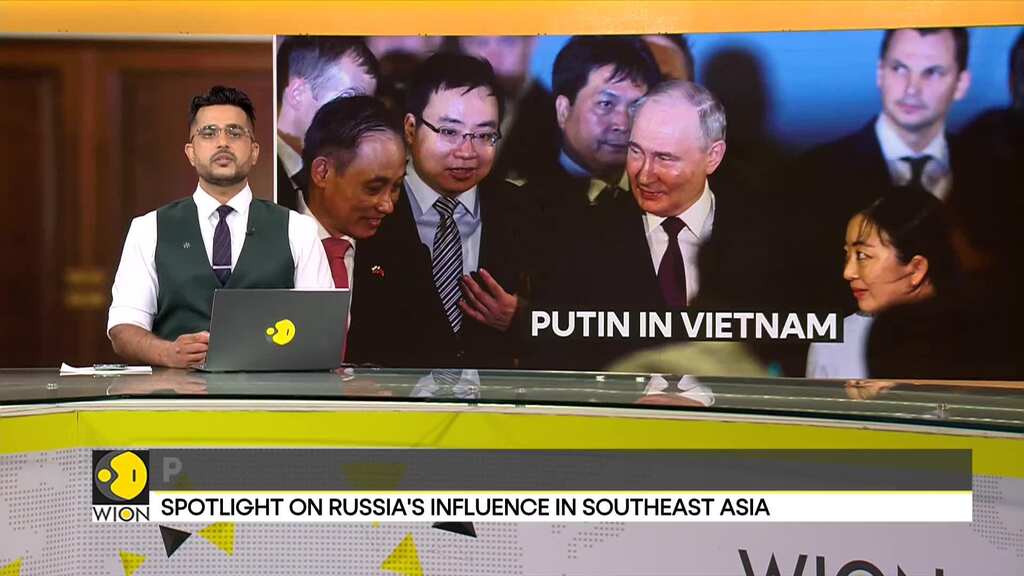 Russian President arrives in Vietnam for a state visit