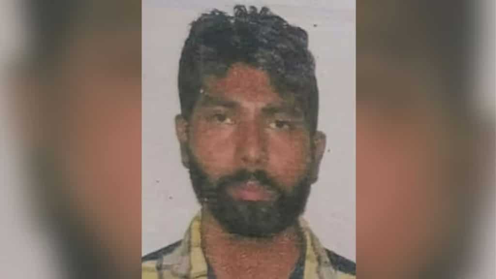 Indian farm worker in Italy dies after employer dumps him on roadside with severed arm