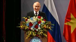 ‘Create more passionate content,’ Putin pitches for alternatives to porn