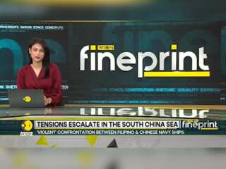 'Violent confrontation between Filipino and Chinese navy ships