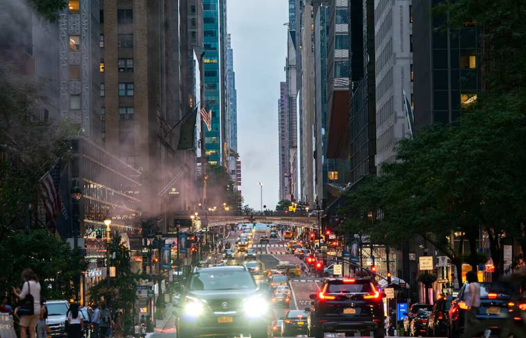 Auto industry challenges new federal safety mandate on emergency braking systems