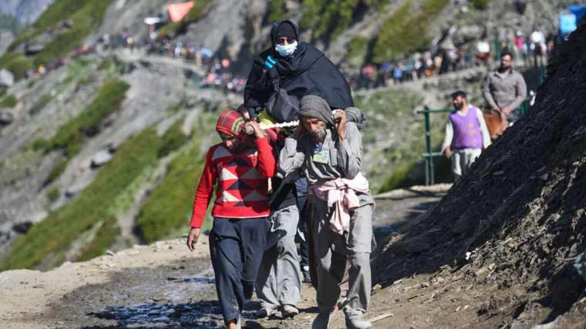 Amarnath Yatra begins in Kashmir Valley amid high security