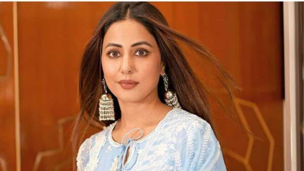Indian TV star Hina Khan undergoes breast cancer surgery, admits she is 'still in pain'