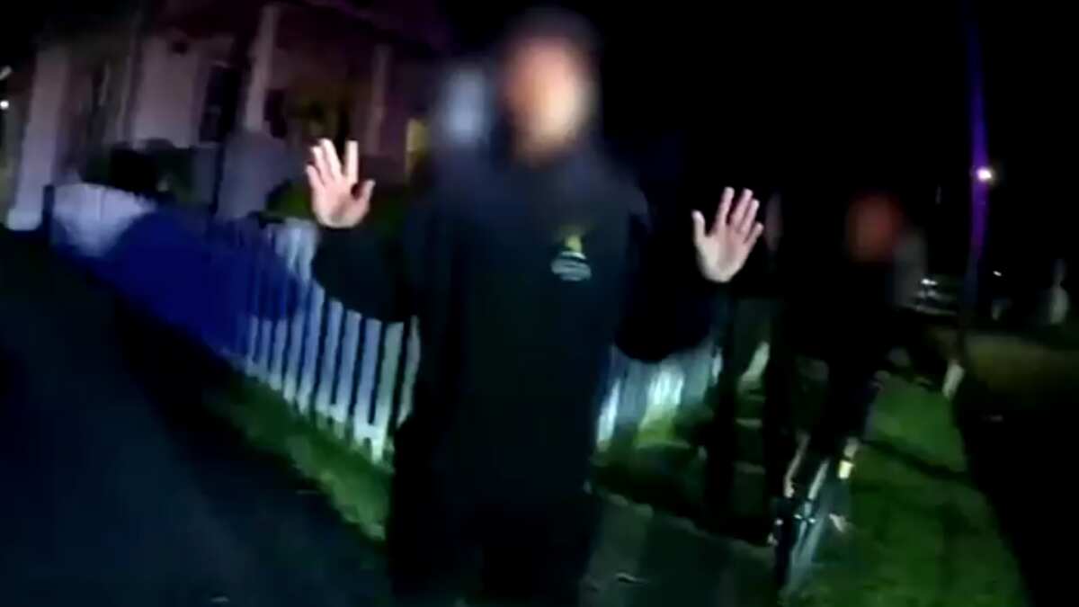 New York police officer fatally shoots 13-year-old armed with replica handgun New York police officer fatally shoots 13-year-old armed with replica handgun