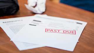 UK student debt: 1.8 million owe 50,000 pounds each as total balance crosses 236.2 billion pounds