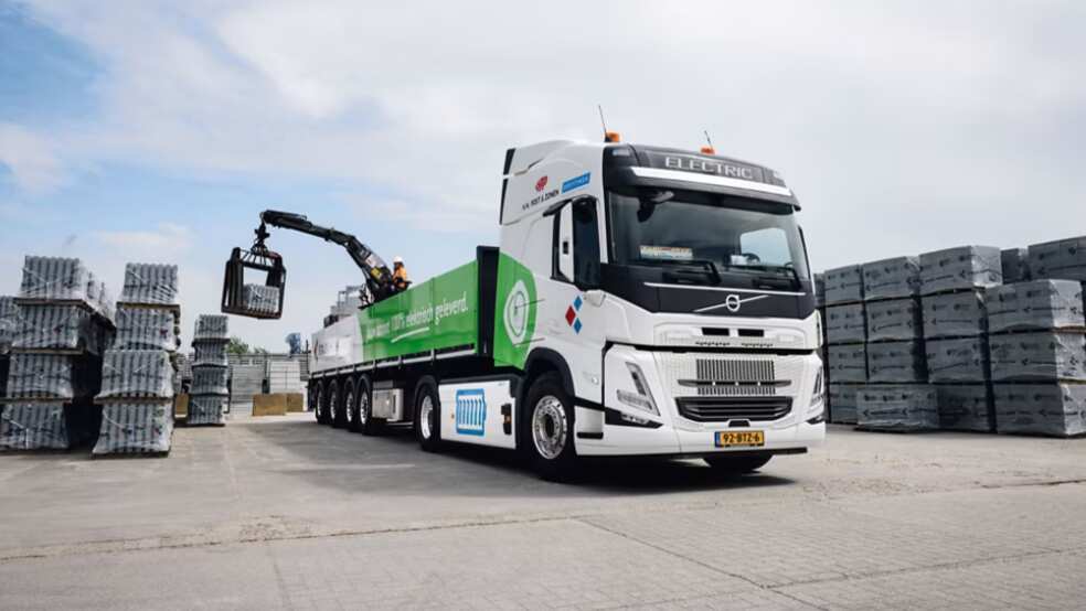 Volvo’s e-trucks reach 2,000 laps around the world in five years