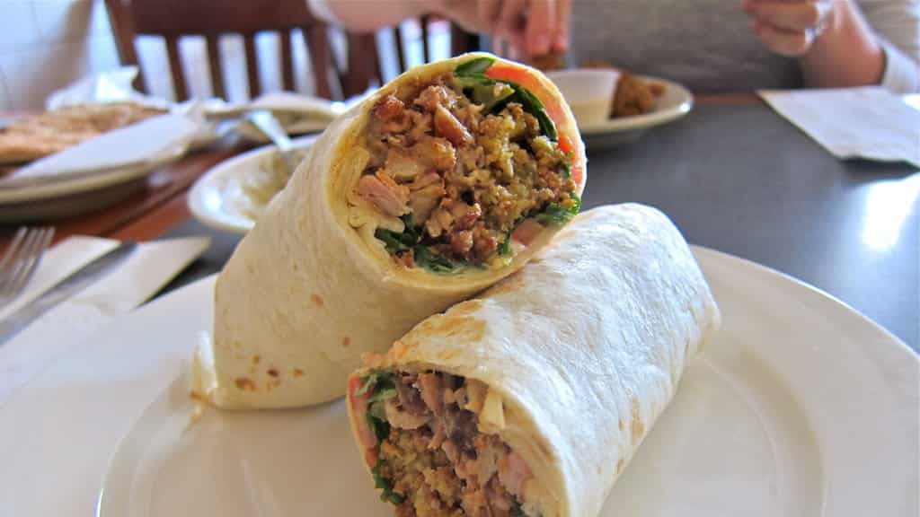 THIS Indian street food had deadly bacteria present in its samples. Here's what consumers can do