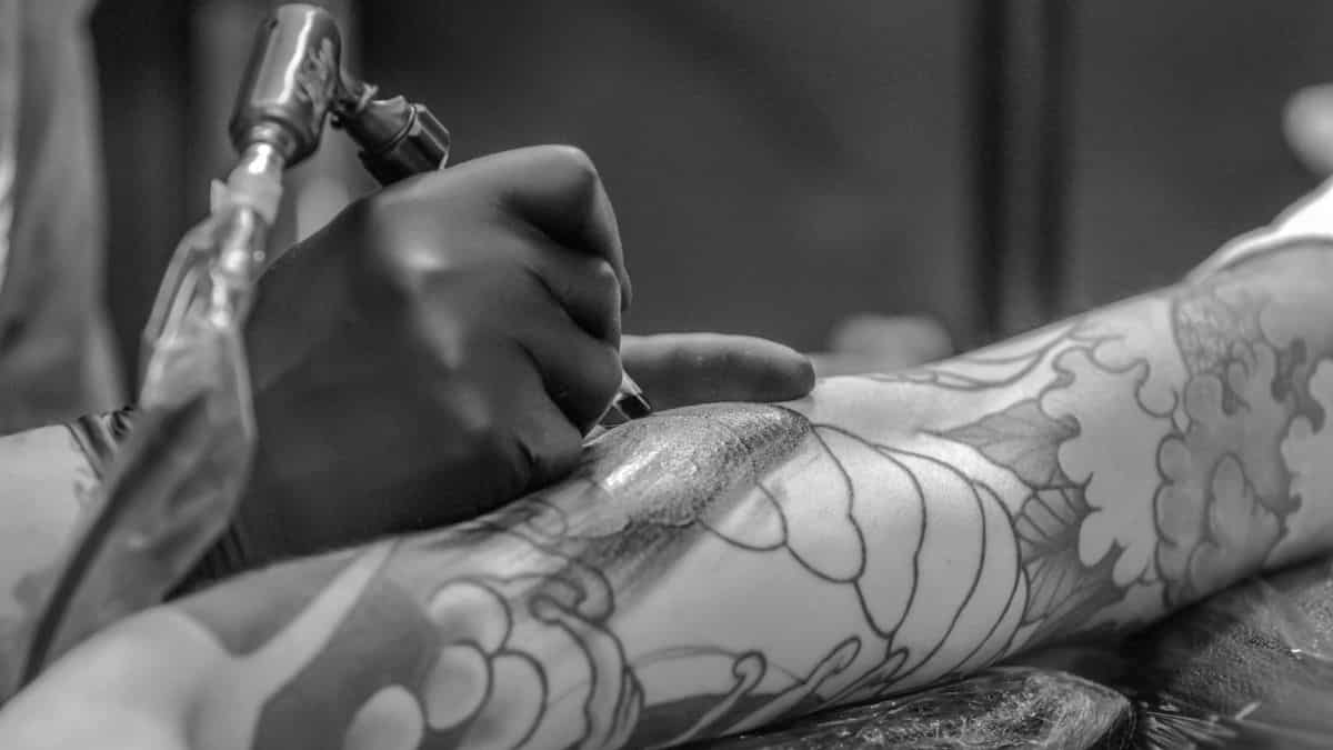 FDA finds contamination in tattoo ink and permanent makeup products of many brands FDA finds contamination in tattoo ink and permanent makeup products of many brands