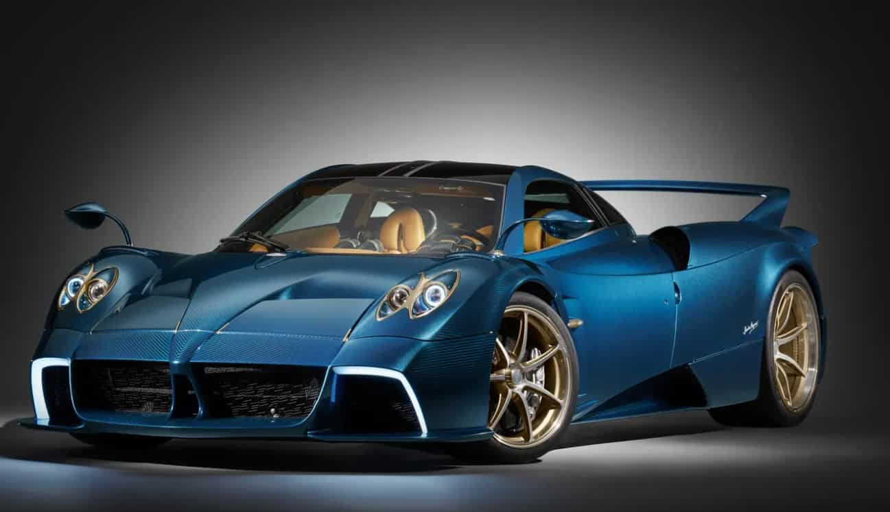 Pagani introduces custom Huayra Epitome with manual transmission