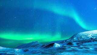 Earth witnessed never-ever-seen 'polar rain' aurora. Here's how this eerie glow was formed