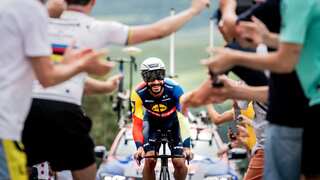 Cyclist Julien Bernard fined for 'kissing wife' at Tour de France - WATCH