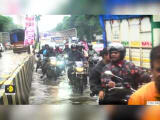 Mumbai flood: Monsoon rain brings flood; disrupts transport and railways