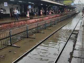 Heavy rain in Mumbai: City waterlogged after overnight downpour; IMD predicts more showers