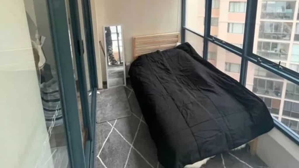 Balcony available for rent in Sydney for $969 (Rs 54,000). Check out the mirror!