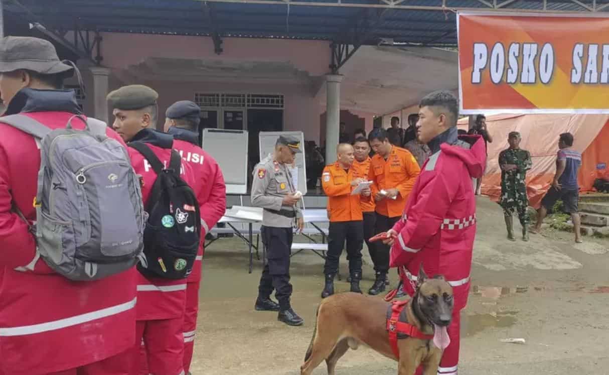 Indonesia landslide: 12 dead, 40 missing in illegal gold mine after torrential rain