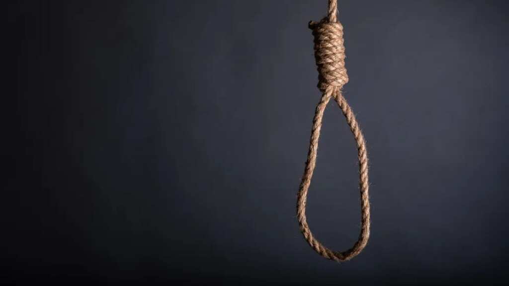 Maharashtra woman strangles daughter, takes own life after fight with husband