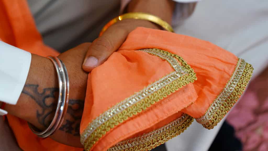 11 married women elope with lovers after receiving housing scheme money in India