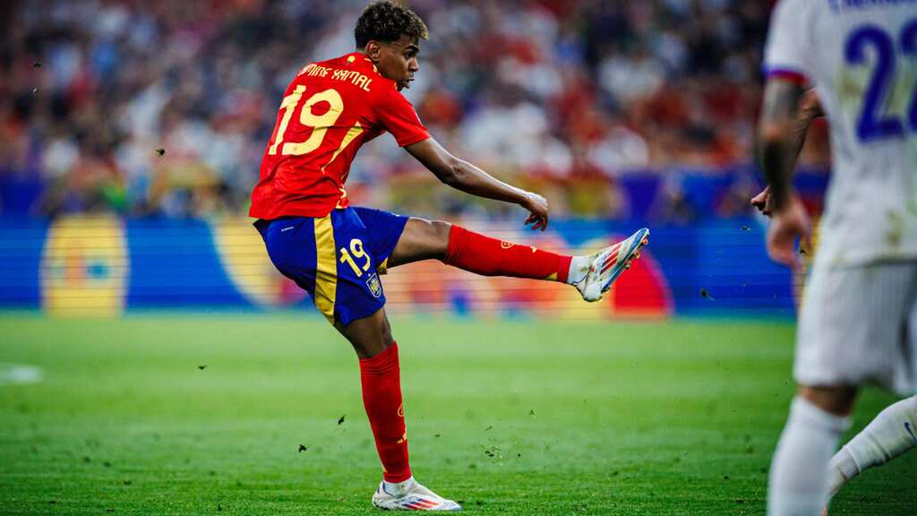 Spain's Lamine Yamal reveals truth behind viral photo with Lionel Messi | Read Inside