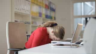 Social media has impact on sleep patterns, finds study