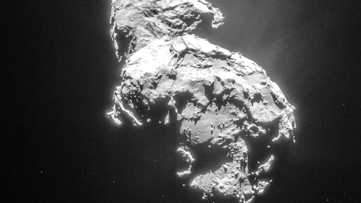 Solar system might be filled with dark comets orbiting the sun Solar system might be filled with dark comets orbiting the sun