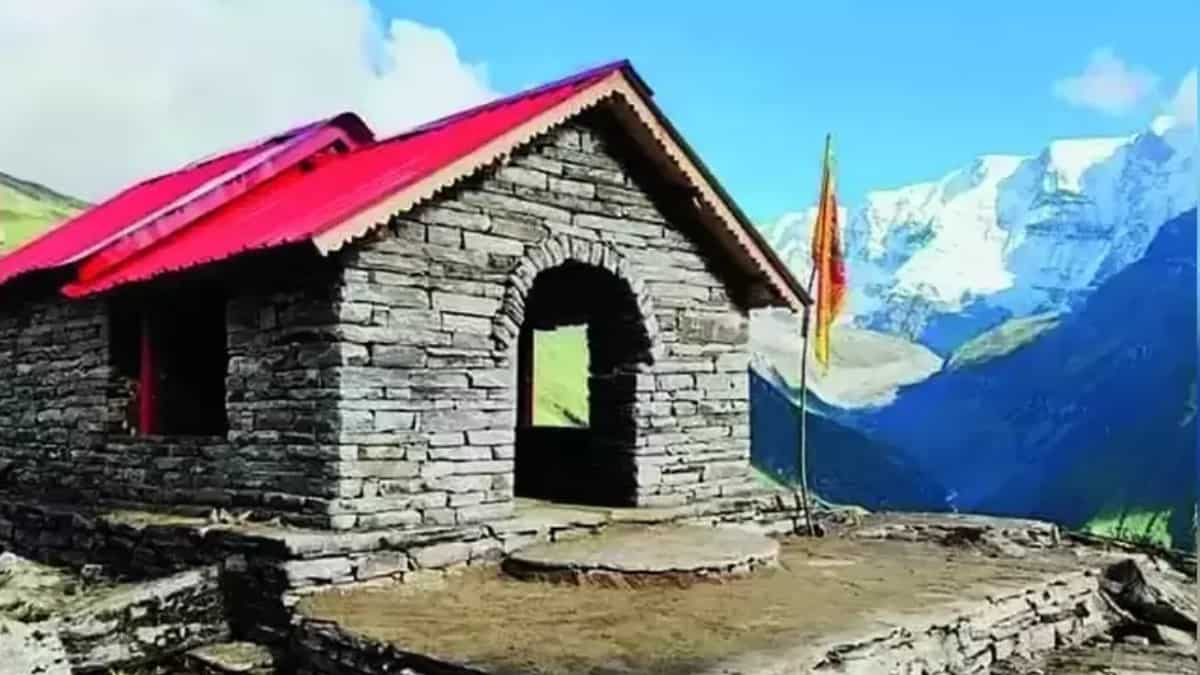 Unauthorised temple built on Uttarakhand glacier at high altitude, probe launched Unauthorised temple built on Uttarakhand glacier at high altitude, probe launched
