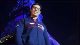 Brazilian singer Ayres Sasaki dies on stage after getting electrocuted
