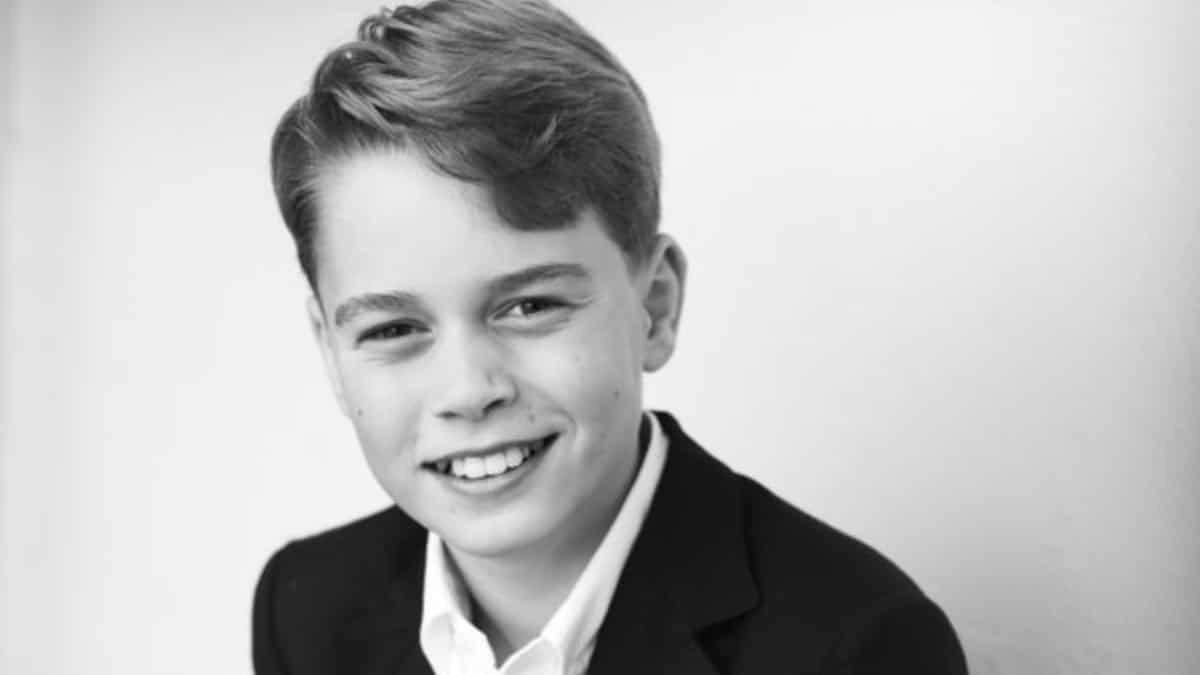 Prince George looks dapper in birthday photo released by Kensington Palace