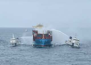 Maersk Frankfurt fire - Indian Coast Guard’s efforts continue for fourth day