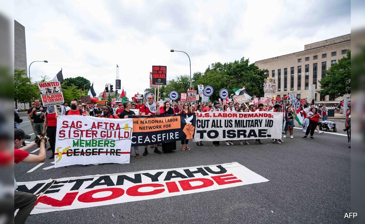 ‘Arrest war criminal’: Protests break out as Israeli PM Netanyahu addresses US Congress