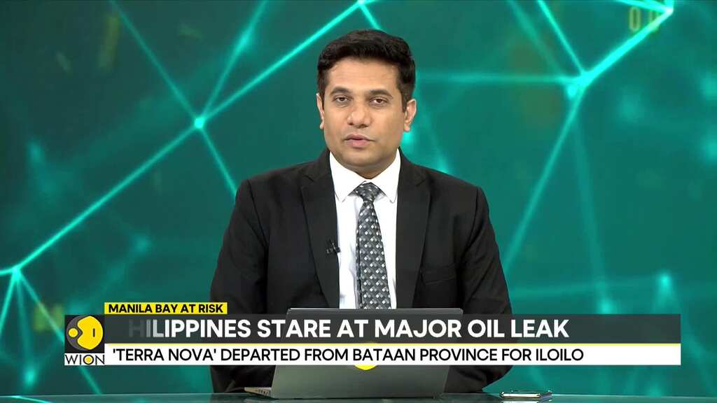 Philippine oil tanker sinks in Manila Bay, raising fears of oil leak