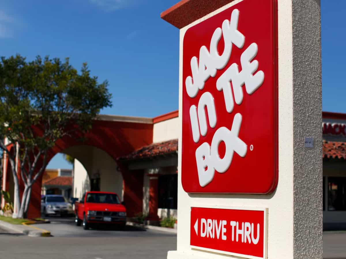 Furious over missing chicken, woman hits fast-food joint manager with her car