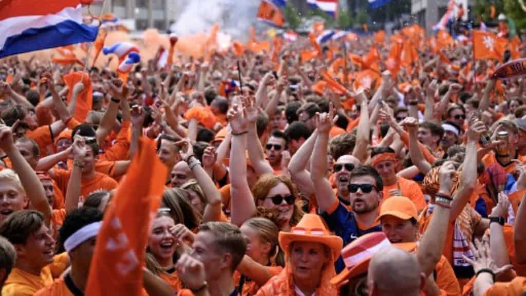 Is Covid's resurgence in UK linked to football crowds?