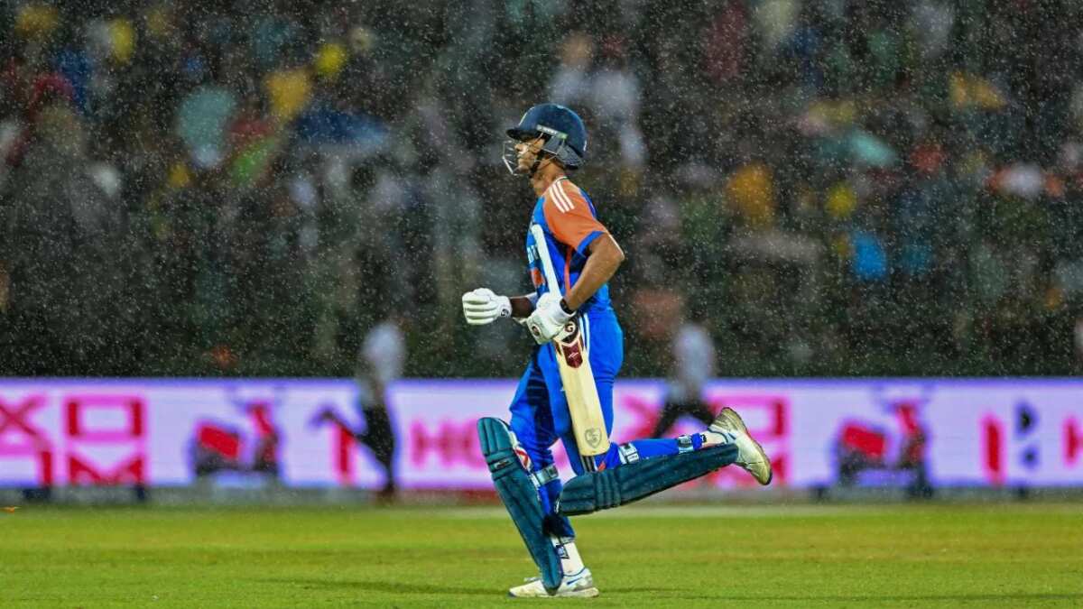 India beat Sri Lanka in rain-curtailed second T20I to take unassailable lead in series India beat Sri Lanka in rain-curtailed second T20I to take unassailable lead in series