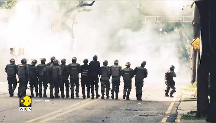 Venezuelan cities become battlegrounds between anti-Govt protestors, police