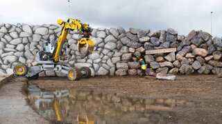 Humans are now planning to build stone walls on Moon using robots. Here's why