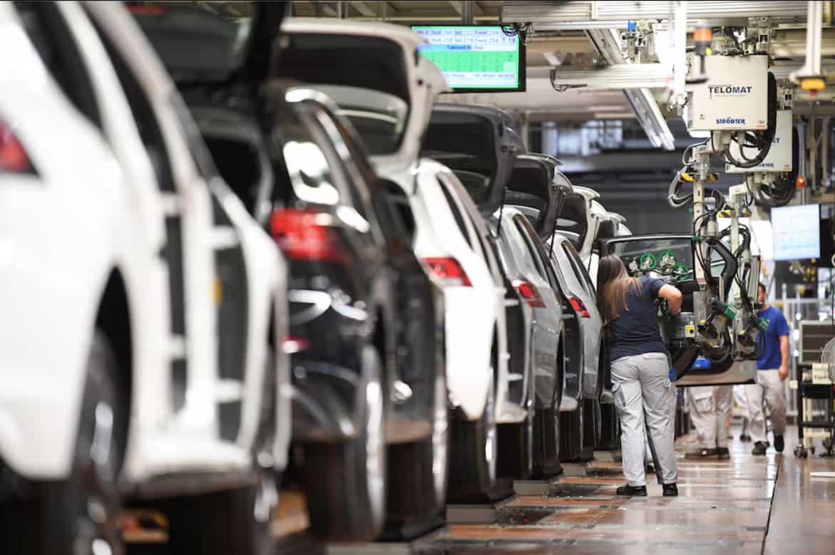 Volkswagen intensifies cost-cutting measures to boost profitability Volkswagen intensifies cost-cutting measures to boost profitability