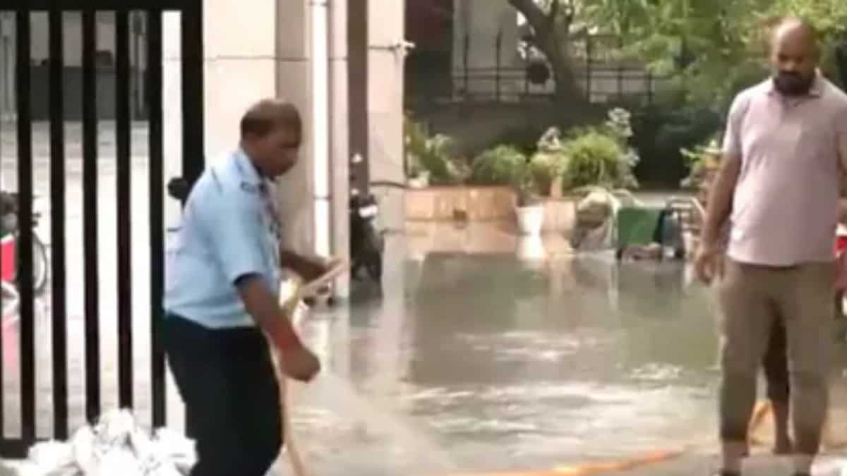 Video: Irony hunts down flooded Delhi town planning institute after incessant rains