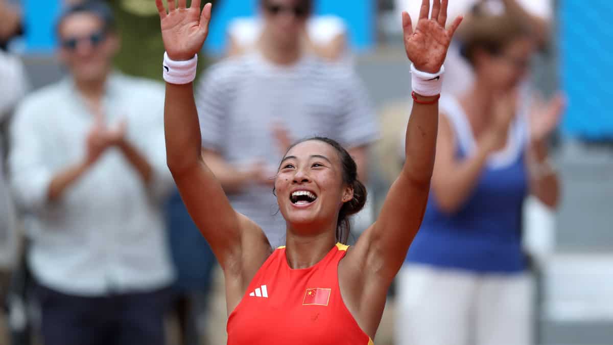 Paris Olympics 2024: Zheng stuns Swiatek as Alcaraz closes in on Djokovic clash Paris Olympics 2024: Zheng stuns Swiatek as Alcaraz closes in on Djokovic clash