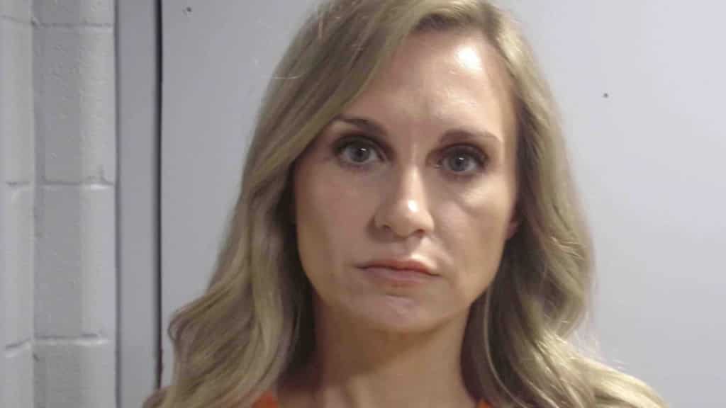 Louisiana mayor Misty Roberts who recently resigned is arrested and accused of raping minor