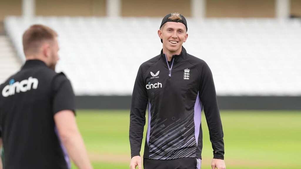 Injuries force England to drop Zak Crawley, include two youngsters for Sri Lanka Tests as squad announced