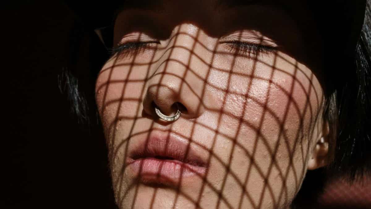 TikTokers are 'sunburning' their acne! Here's why you shouldn't try this latest trend