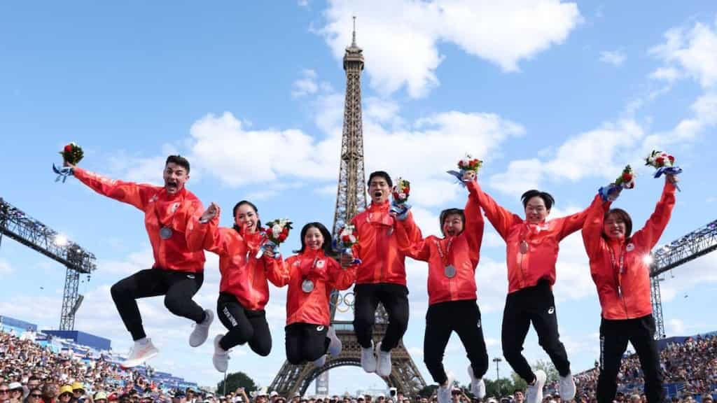 American, Japanese figure skaters receive long-awaited Beijing Games medals at Paris Olympics 2024