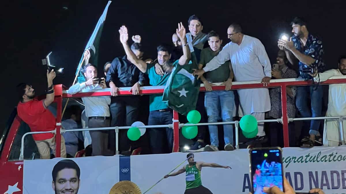 'I am thankful...,' Paris Gold medalist Arshad Nadeem gets hero's welcome upon arrival in Pakistan - WATCH