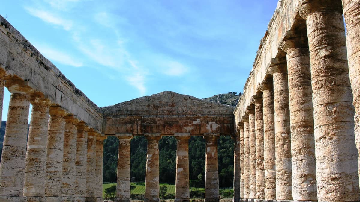'Make them die an awful death': Disturbing graffiti found on floors of Roman era prison