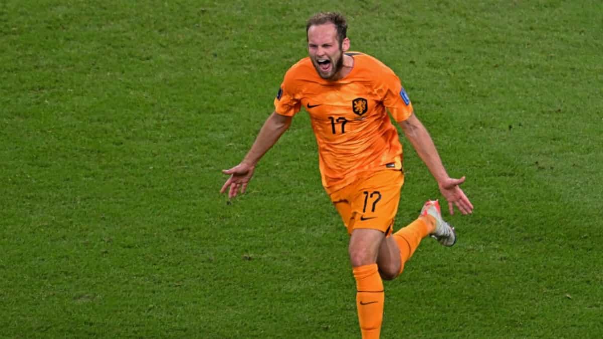 Dutch footballer Daley Blind announces international retirement