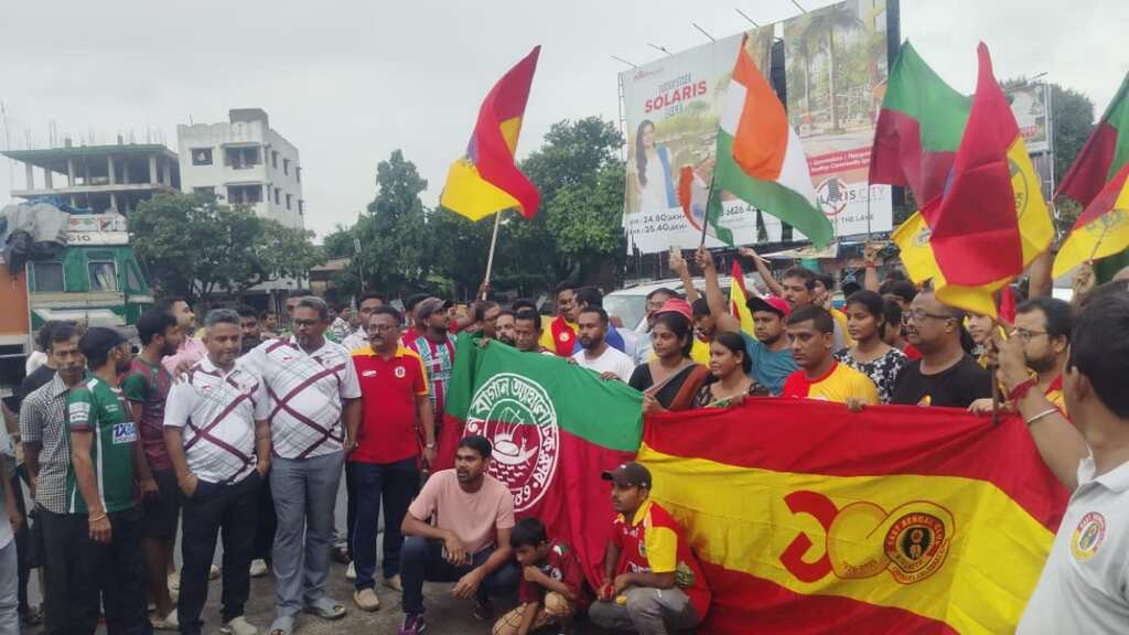 Kolkata Rape and Murder Case: Rival football fans of East Bengal, Mohun Bagan join hands to demand justice