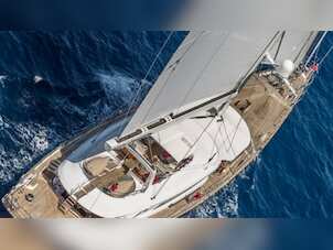 "For 2 seconds I lost my daughter": British mother recounts Sicily yacht tragedy