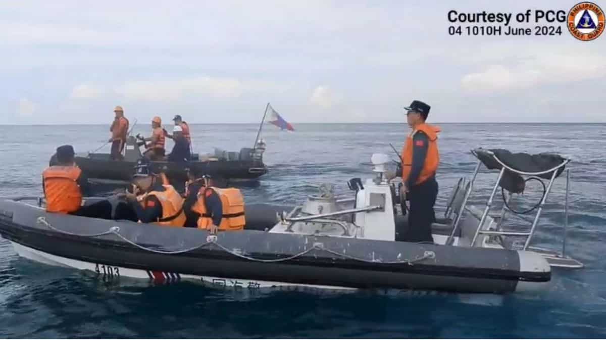 China warns US 'no right to intervene' in South China Sea disputes China warns US 'no right to intervene' in South China Sea disputes